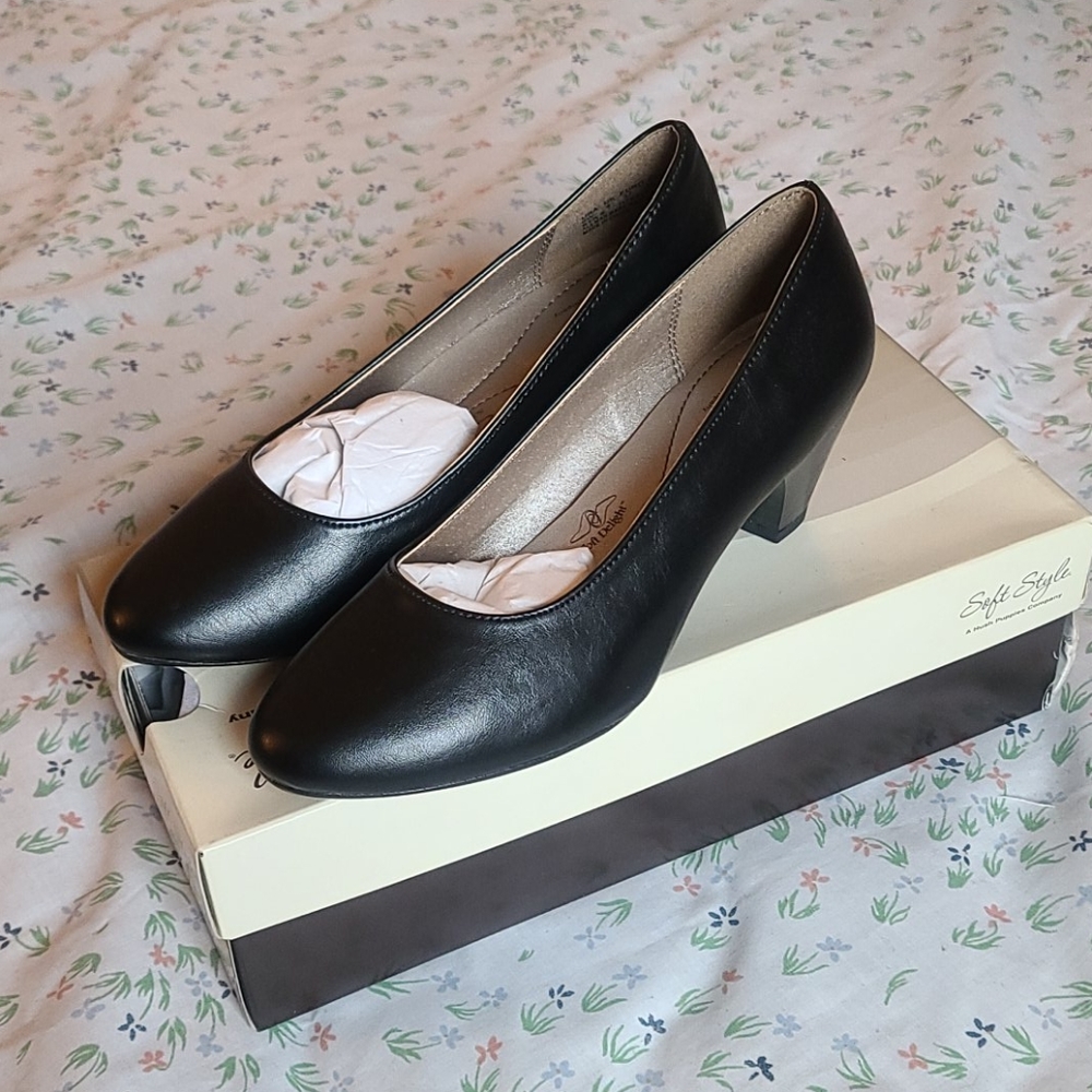 Soft Style Guiliana Pump black H701174